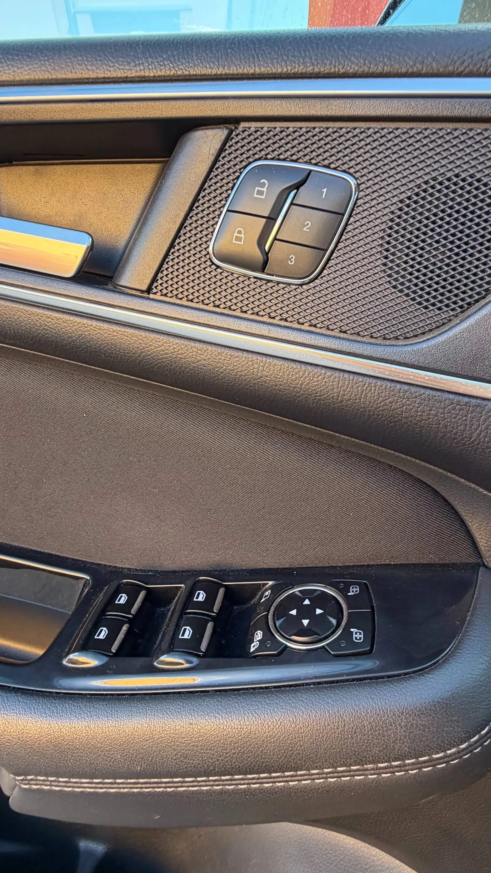 Ford Galaxy Titanium — photo 14