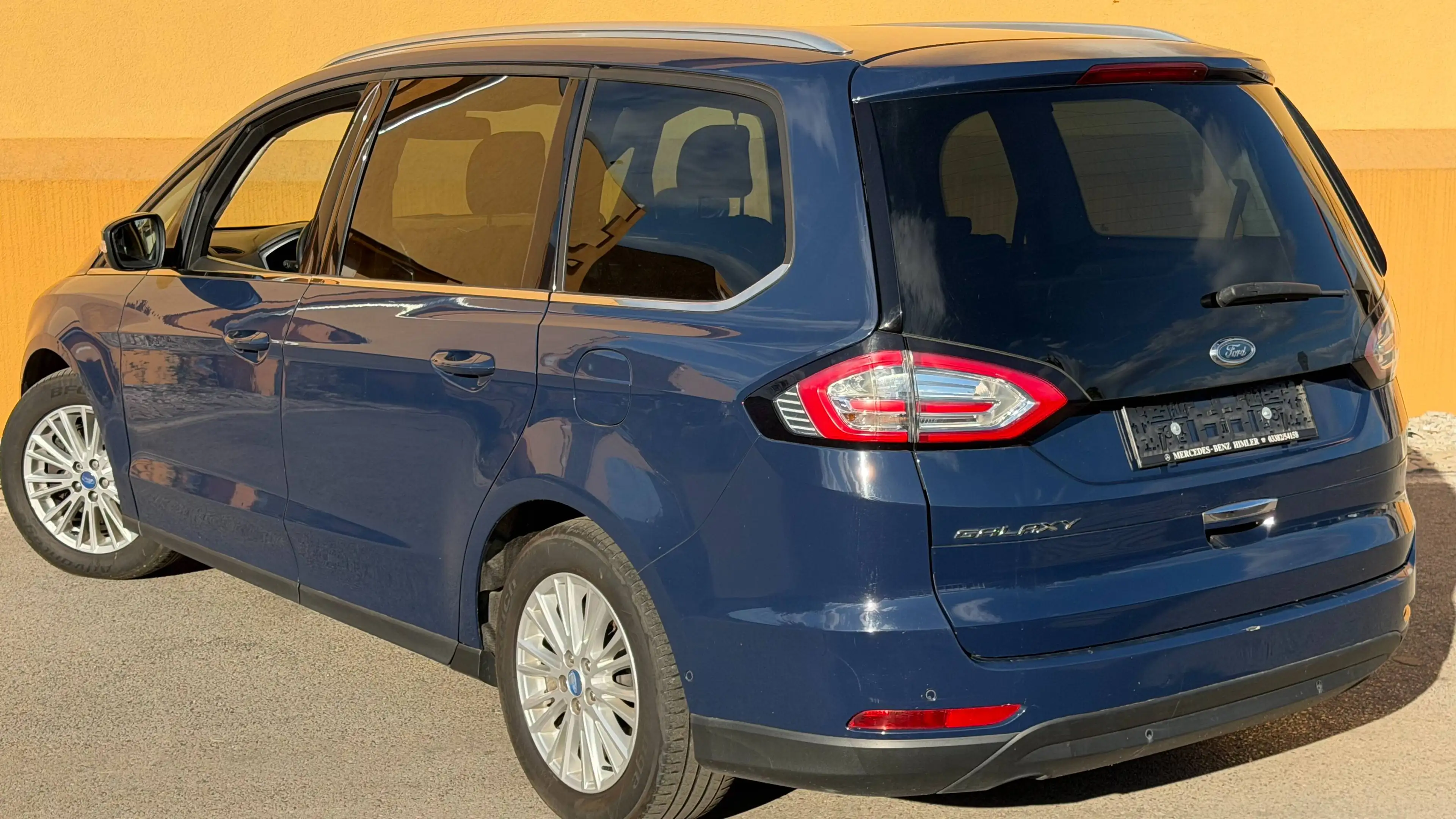 Ford Galaxy Titanium — photo 6