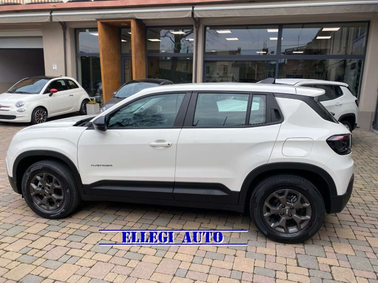 Jeep Avenger 1.2 Turbo Longitude KM 0