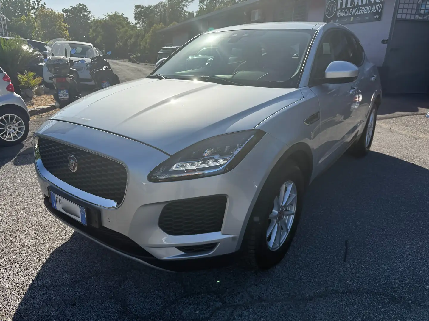 Jaguar E-Pace E-Pace 2.0d S Awd 150cv auto MOTORE NUOVO Silber - 1
