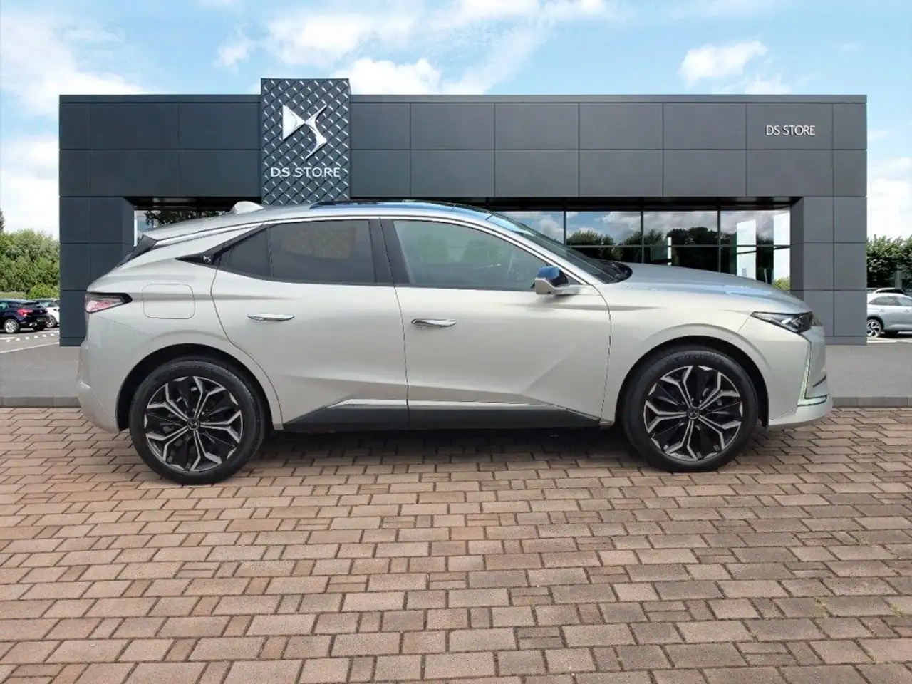 DS Automobiles DS 4 2024
