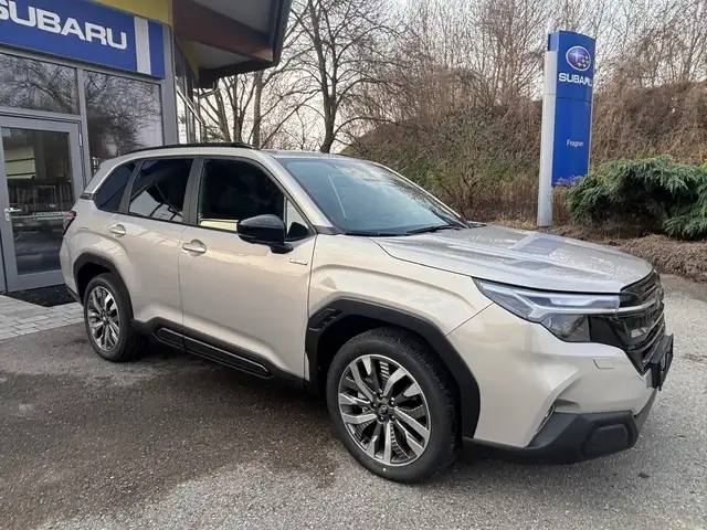 Subaru Forester Forester 2,0i e-Boxer Premium AWD Aut. Premium