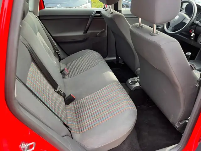 Volkswagen Polo view 12