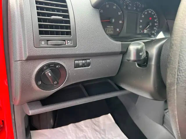 Volkswagen Polo view 14