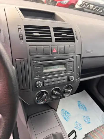 Volkswagen Polo view 16