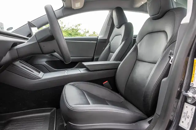 Tesla Model 3 view 8
