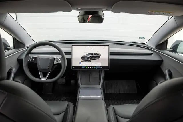 Tesla Model 3 view 7