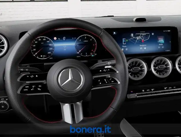 Mercedes-Benz Gla Class view 5