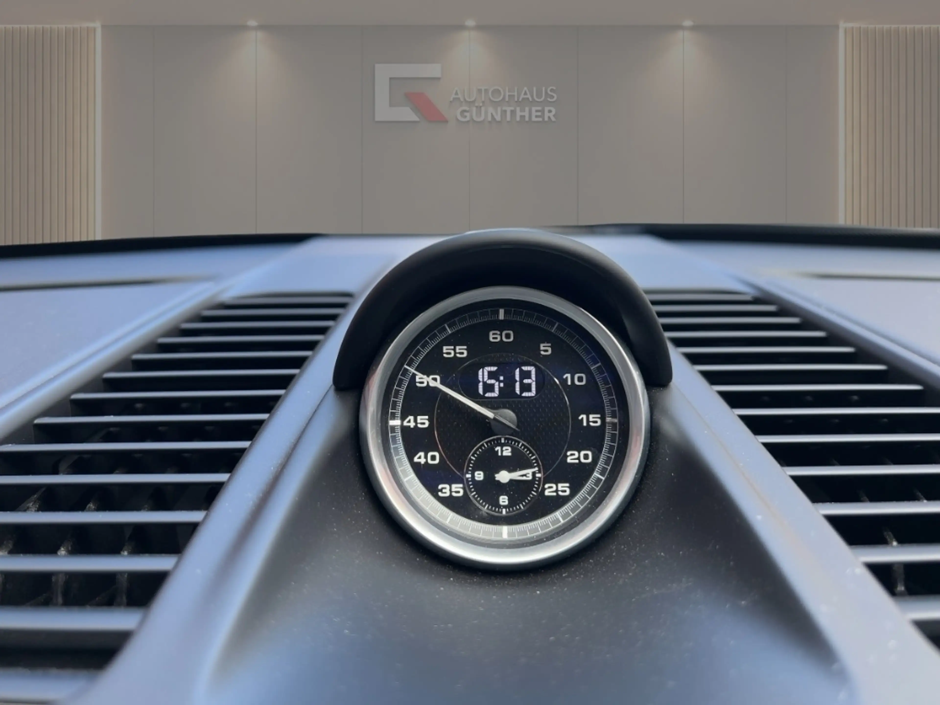 Porsche 991 .2 Carrera 4 GTS Cab/Chrono/Sportabg/GTS.Int. — photo 13