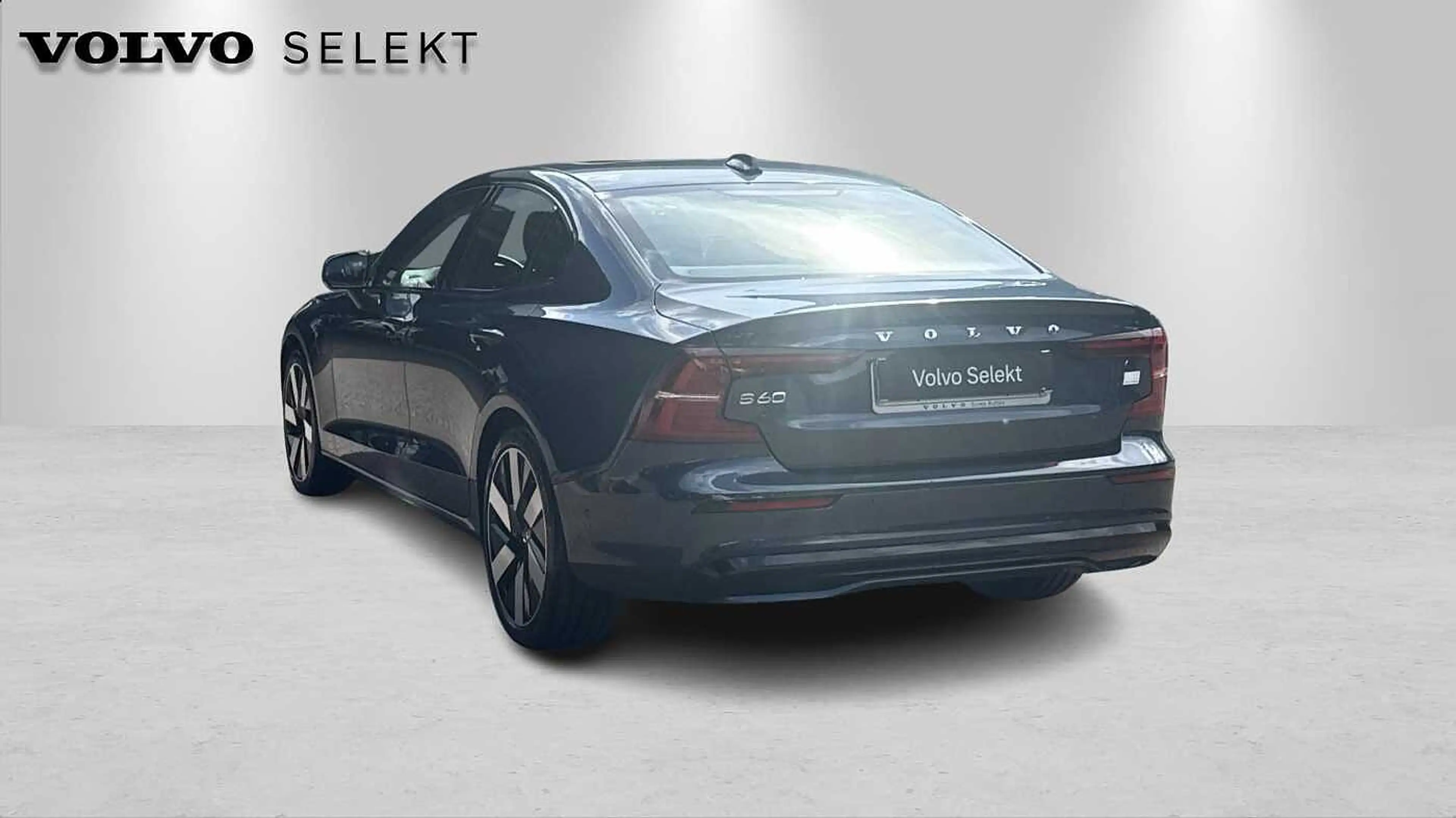 Volvo S60 T8 AWD Ultimate Dark — photo 3