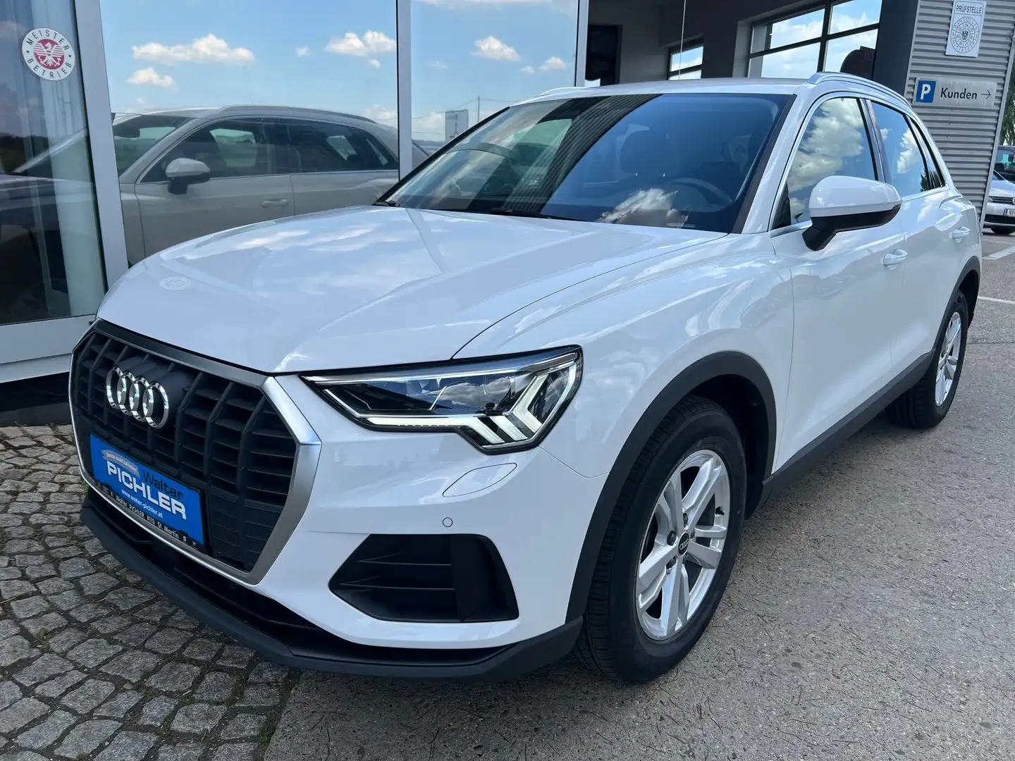 Audi Q3 35 TFSI Weiß - 1