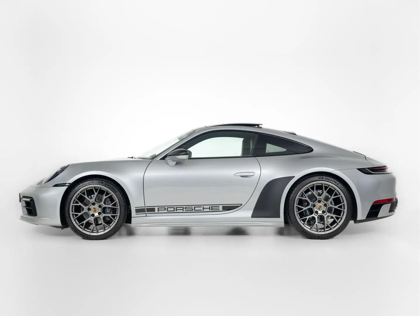 Porsche 911 Carrera Argent - 2