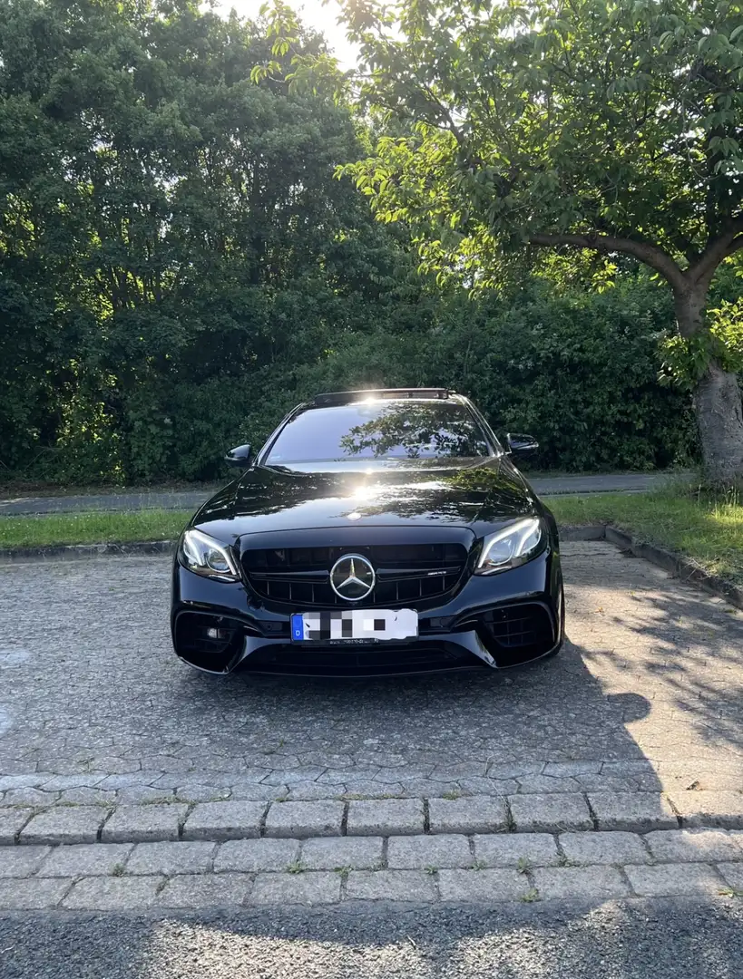 Mercedes-Benz E 43 AMG E 43 AMG 4Matic Service neu Noir - 1