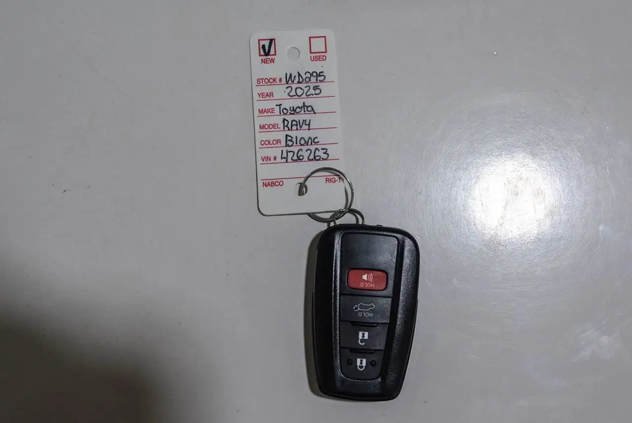 Toyota RAV 4 снимка Toyota RAV 4