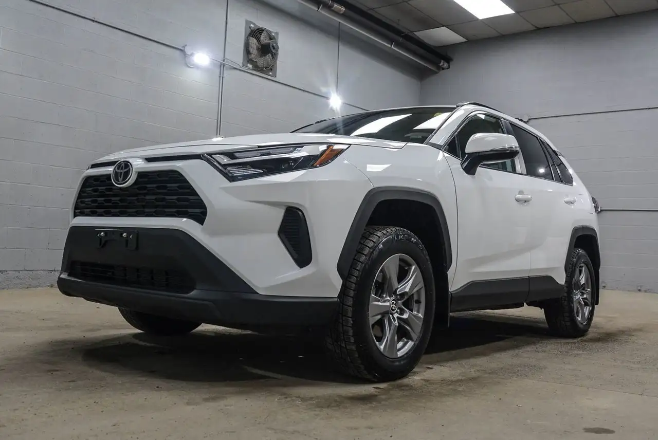 Toyota RAV 4 снимка Toyota RAV 4
