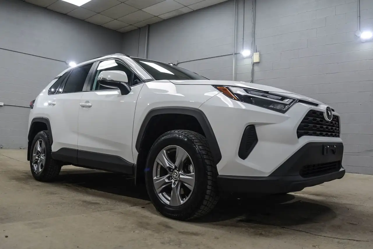 Toyota RAV 4 снимка Toyota RAV 4