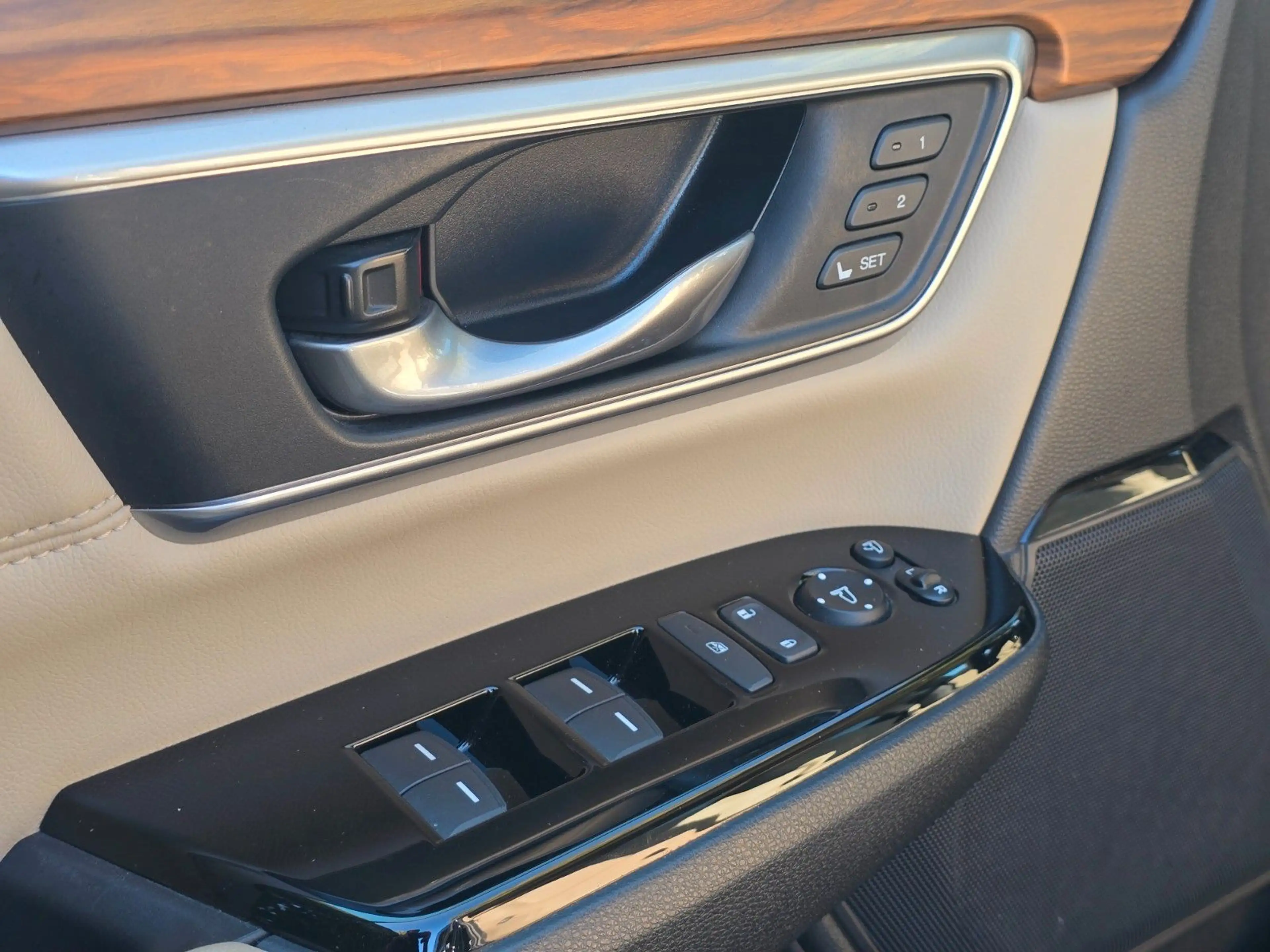 Honda CR-V 2.0 HYBRID 4WD Executive *ACC*AHK*RFK*LKAS* — photo 11