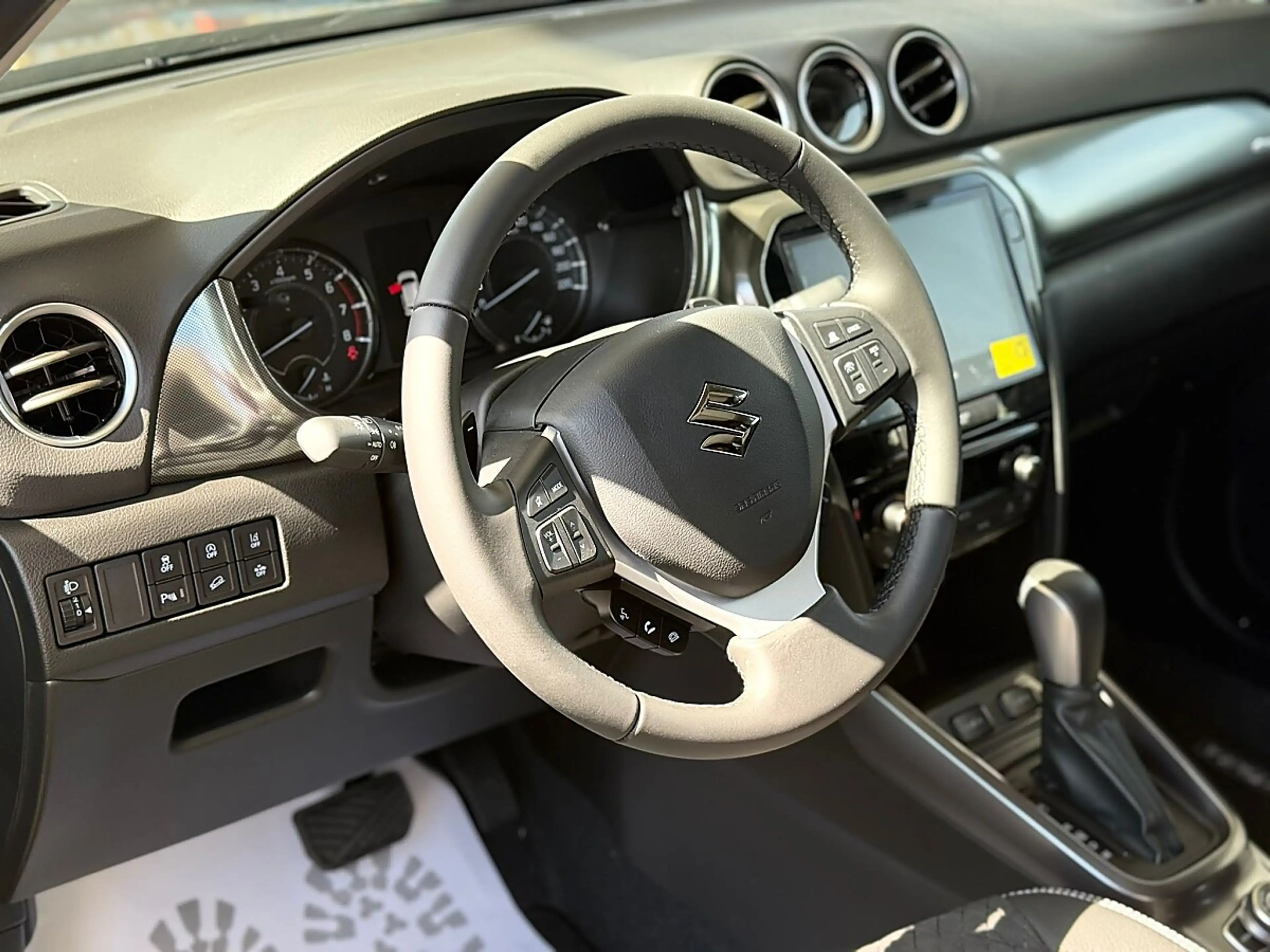 Suzuki Vitara 1,4 Hybrid ALLGRIP flash Aut. TAGESZULASSUNG — photo 15