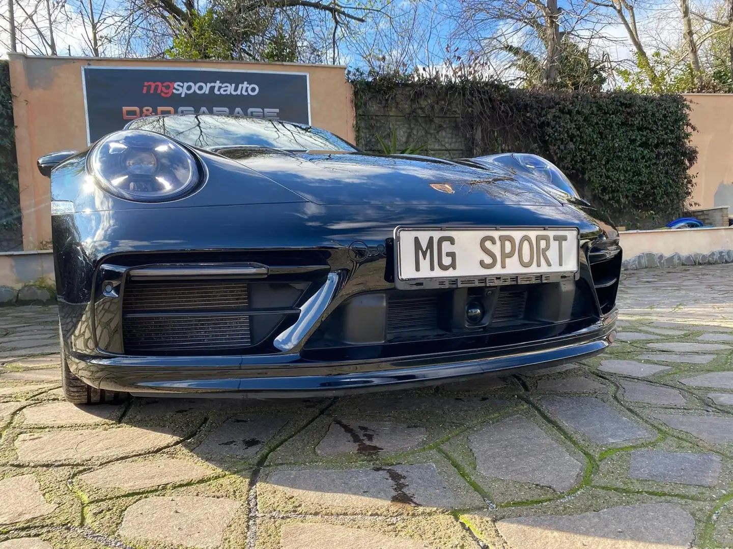 Porsche 992 911 Coupe 3.0 Carrera 4 GTS PRONTA CONSEGNA Schwarz - 1