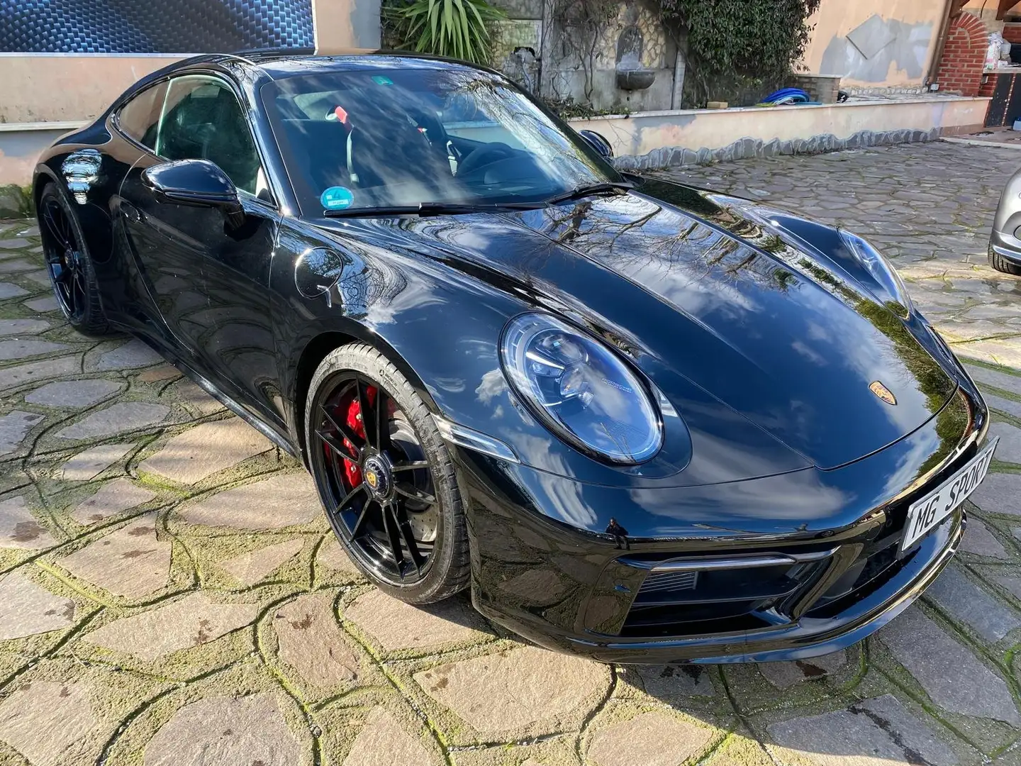 Porsche 992 911 Coupe 3.0 Carrera 4 GTS PRONTA CONSEGNA Schwarz - 2