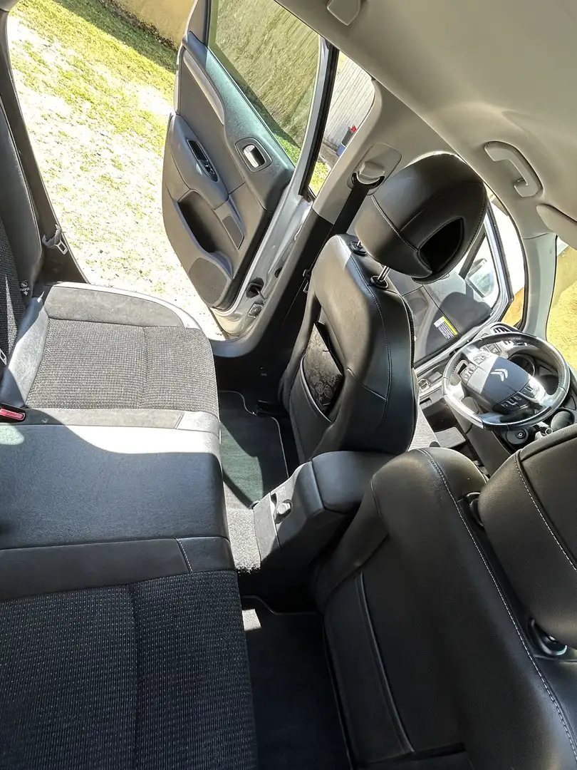 Citroen C4 HDi 90 FAP Exclusive - 1