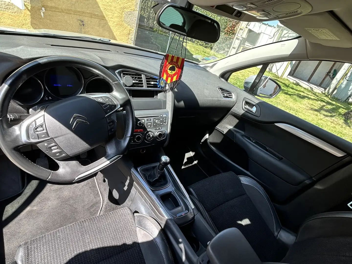 Citroen C4 HDi 90 FAP Exclusive - 2