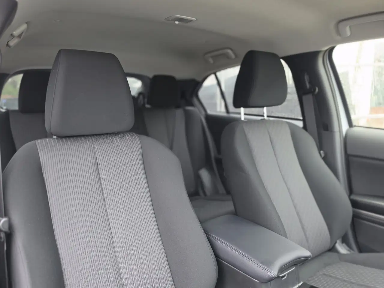 Mitsubishi Eclipse Cross photo Mitsubishi Eclipse Cross