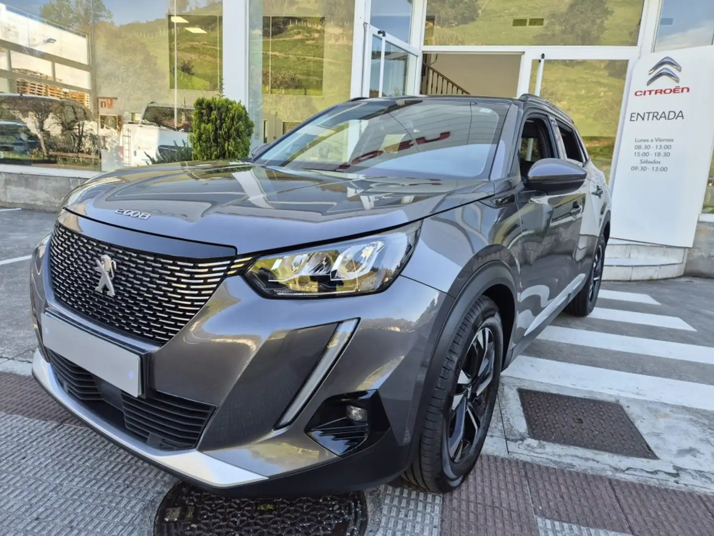 Peugeot 2008 1.5BlueHDi S&S Allure Pack 110 Gris - 1