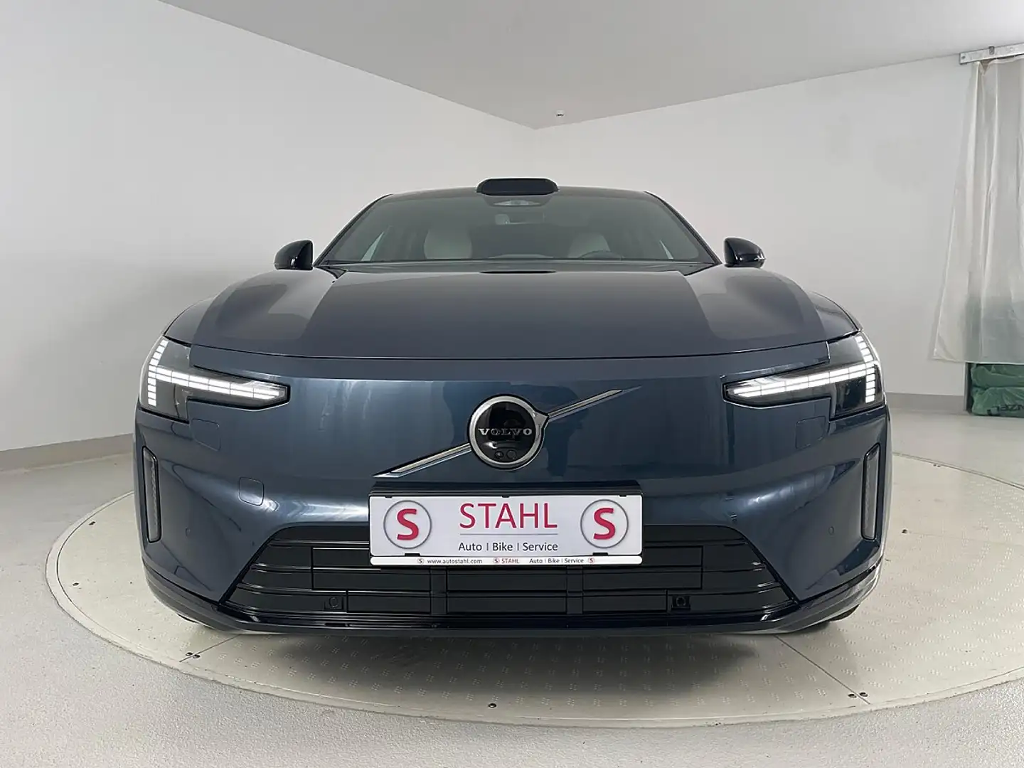Volvo ES90 Single Motor Extended Range 92kWh Plus | Stahl ... Blau - 2