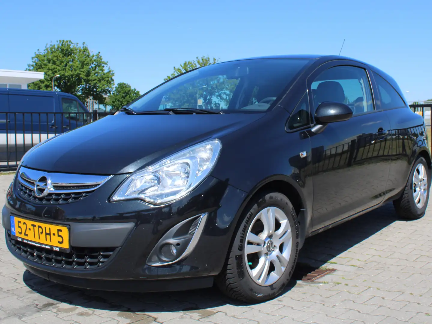 Opel Corsa Corsa 1.3 CDTi EF.S AnnEdition Zwart - 1