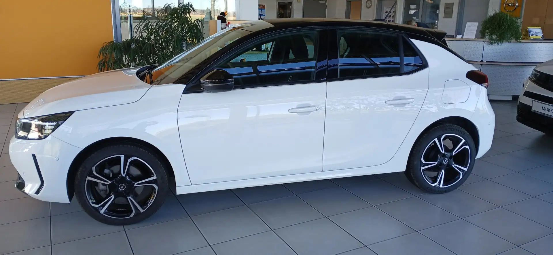 Opel Corsa GS Weiß - 1