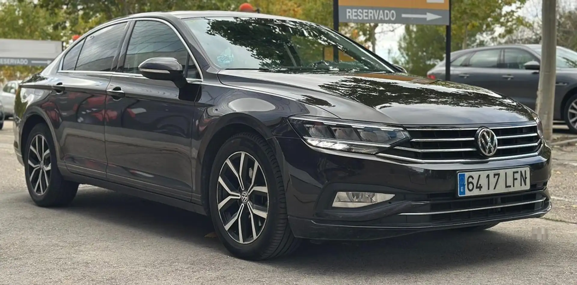 Volkswagen Passat Executive 2.0 TDI 110kW (150CV) DSG Negro - 1