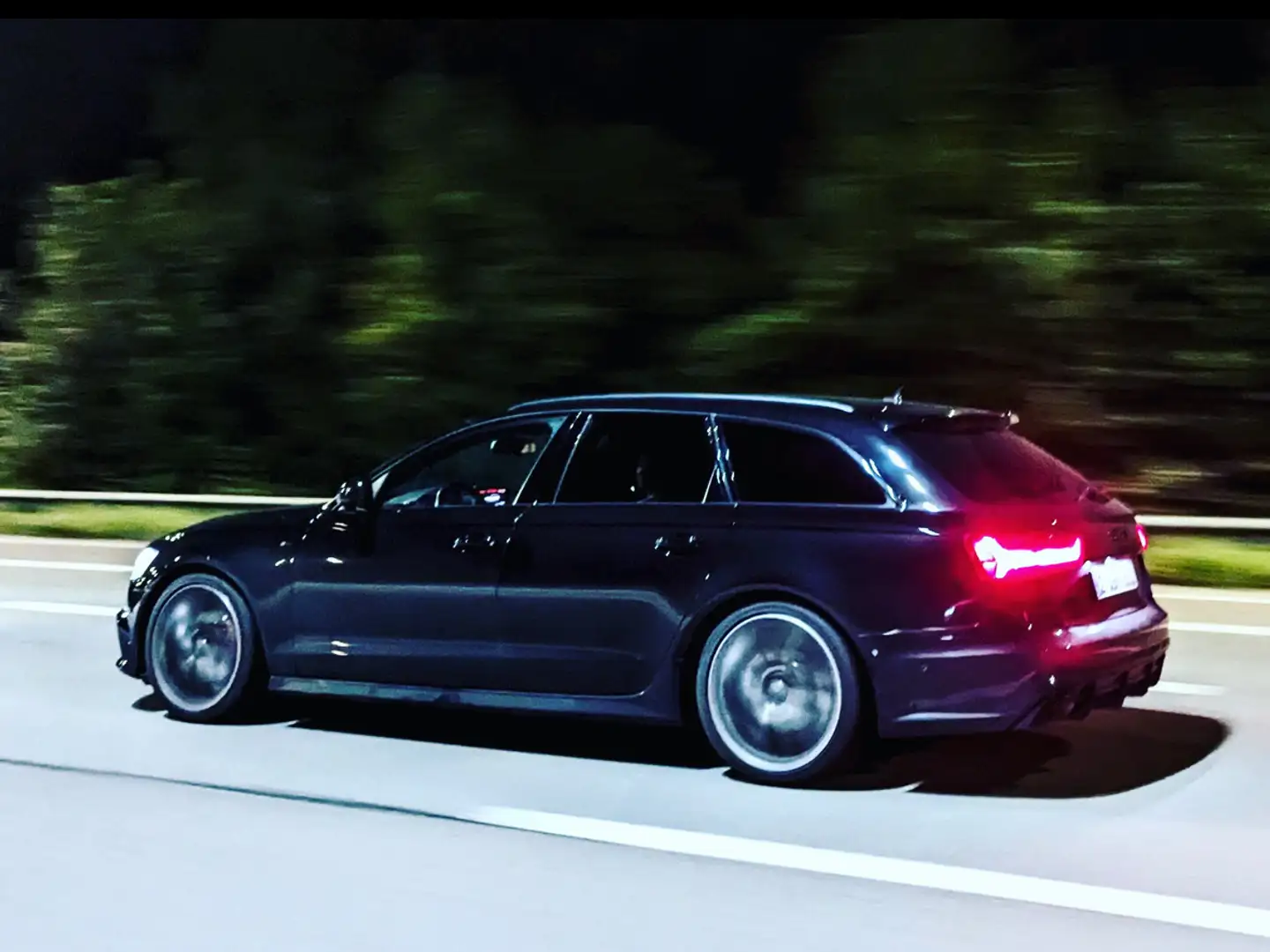 Audi A6 Avant 2.0 TDI quattro S tronic - 2