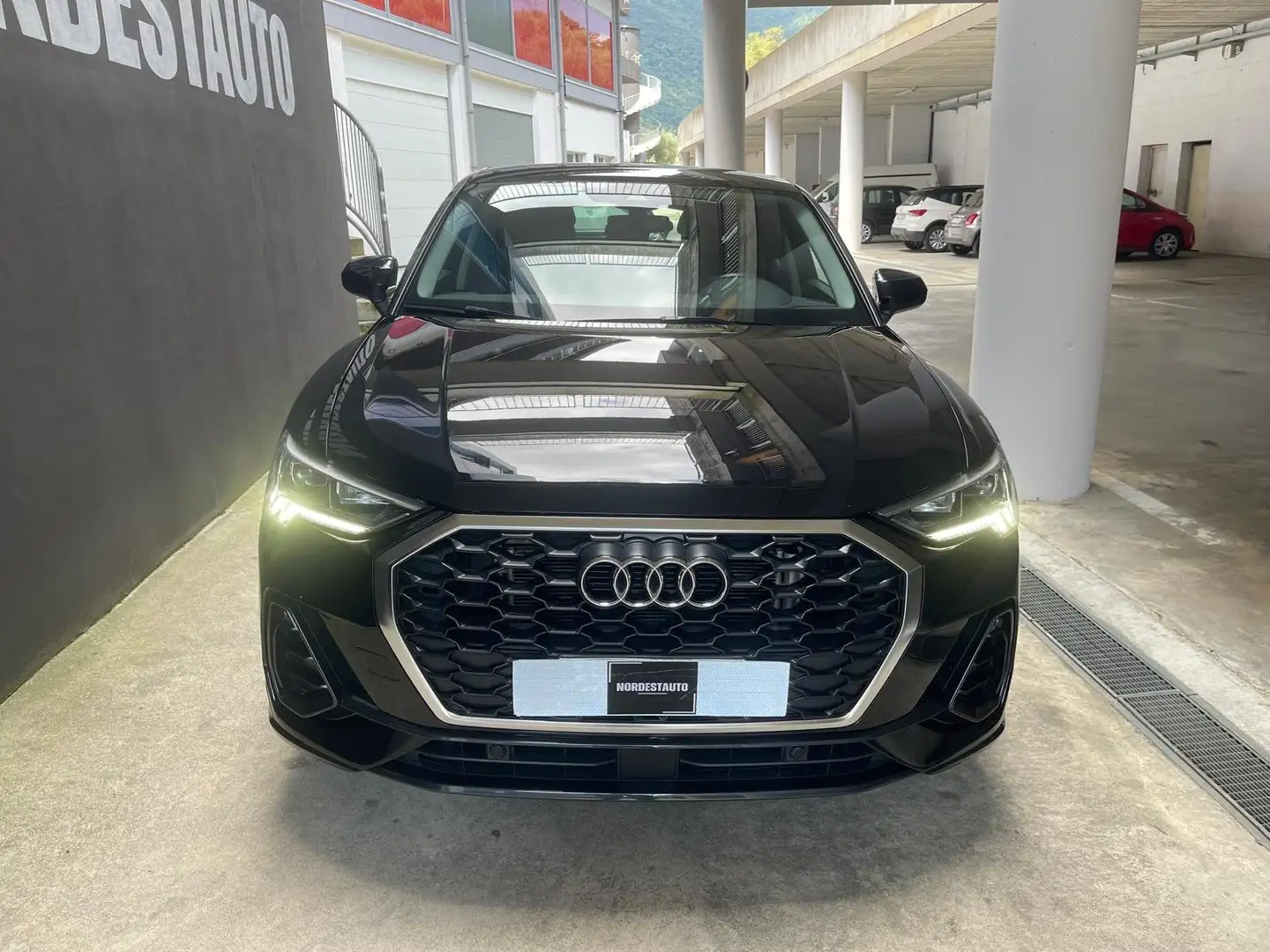 Audi Q3 Sportback 35TDI Business Plus S-Tronic NAZIONALE Nero - 2