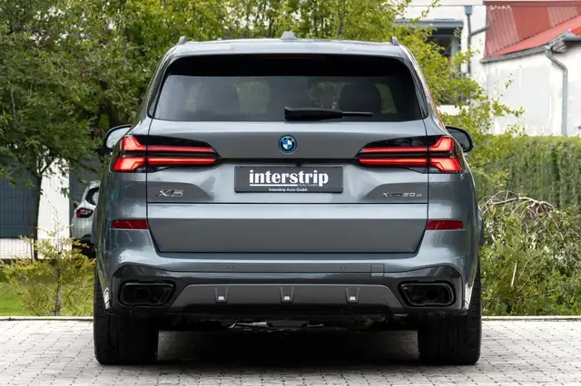 BMW X5 view 5