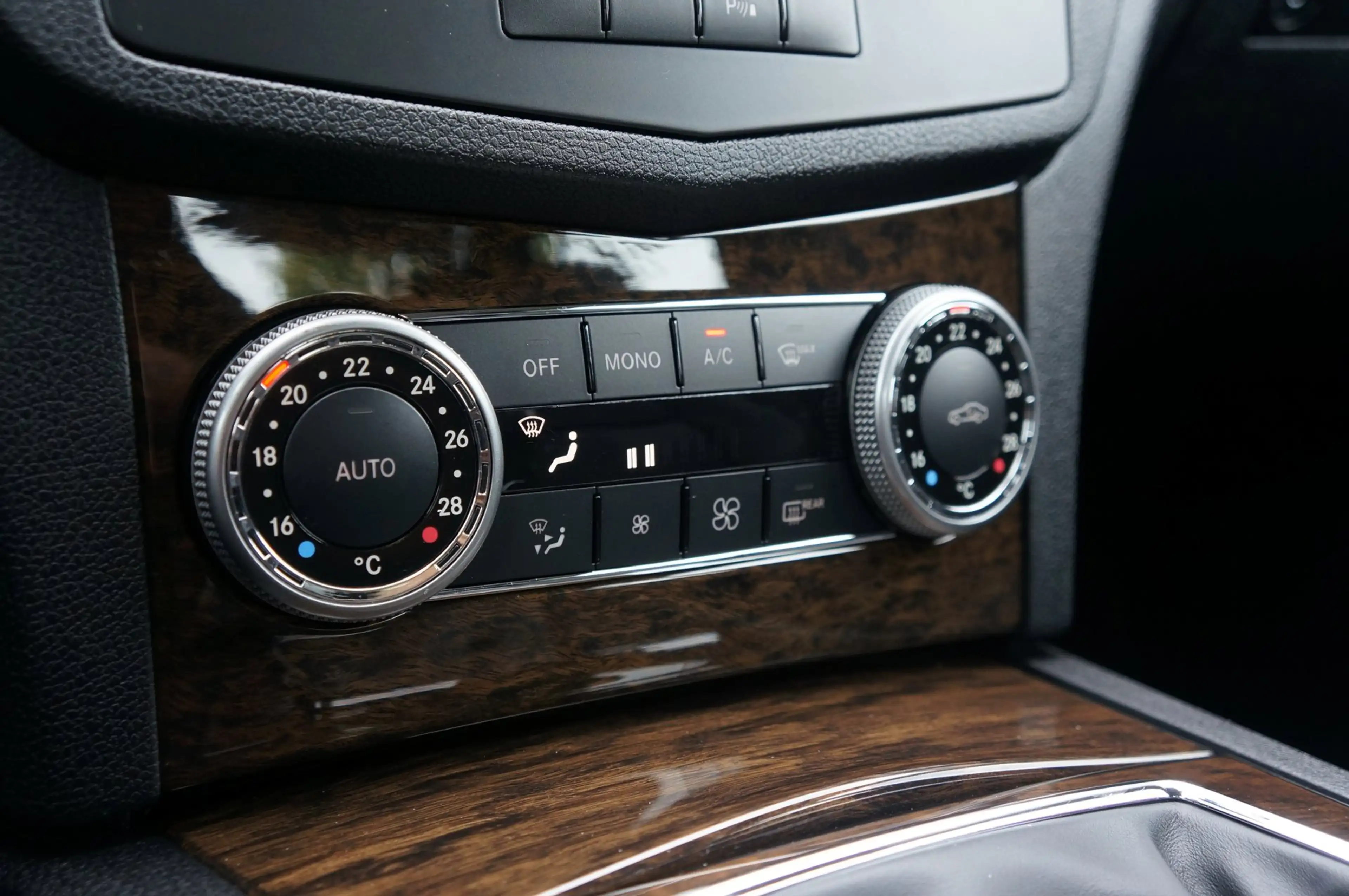 Mercedes-Benz C 180 K Elegance 156pk; Leder+Navi=UNIEK !! — photo 4