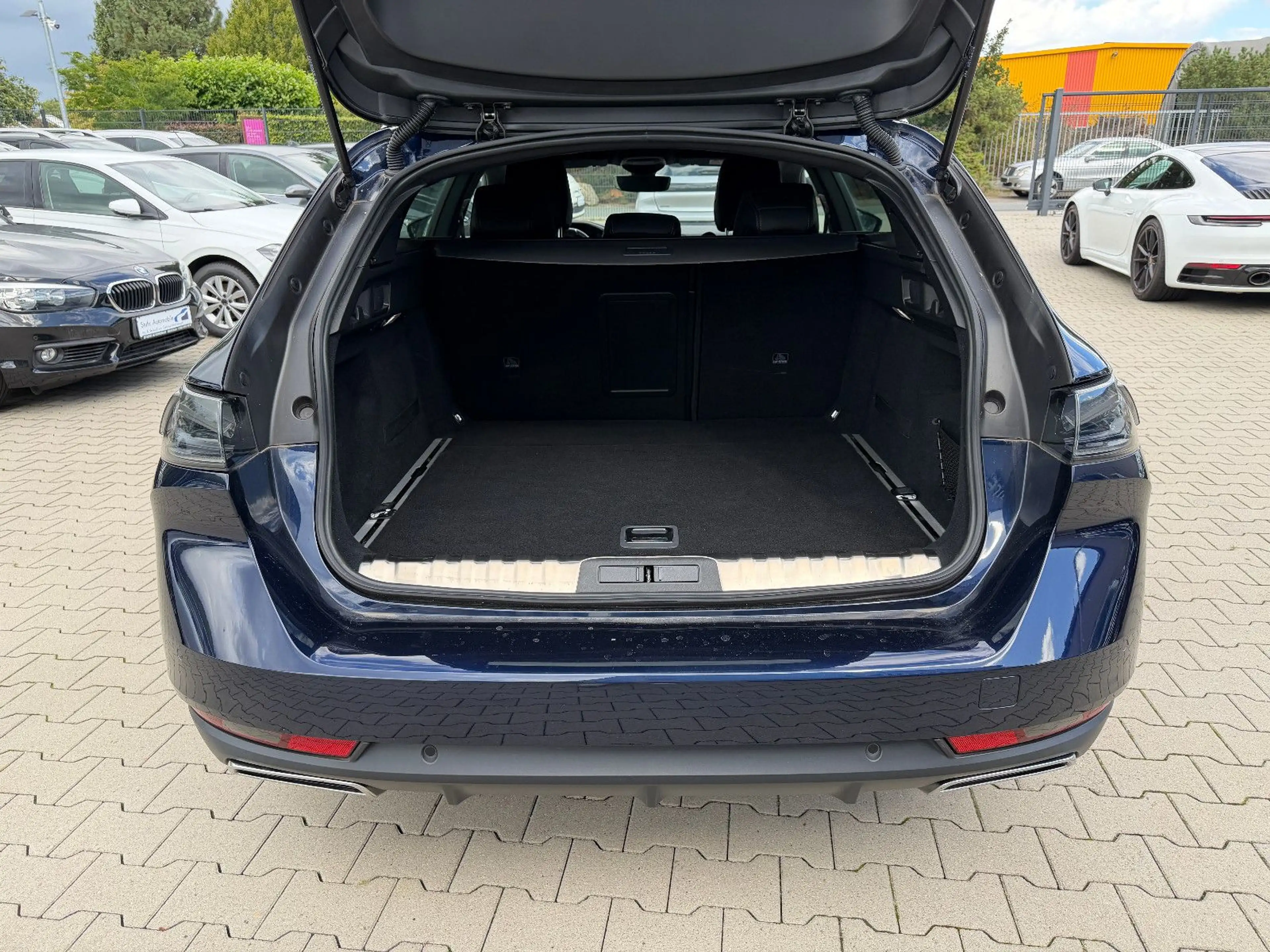 Peugeot 508 SW GT Aut. LED Assi. Kamera Ledersitze 1. Ha — photo 9