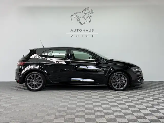 Renault Megane view 4