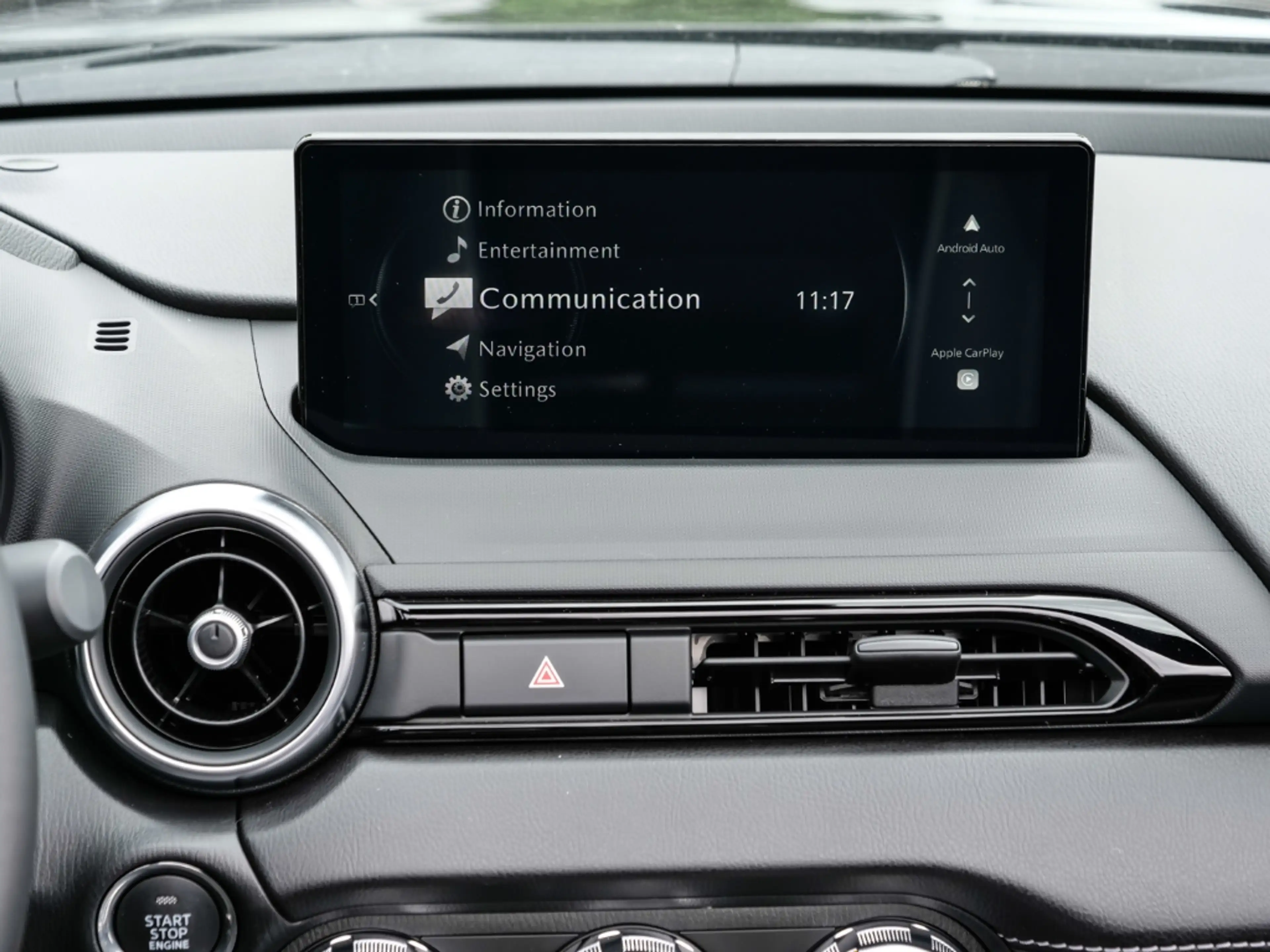 Mazda MX-5 1.5L SKYACTIV-G 132 6MT RWD Homura EU6e — photo 10