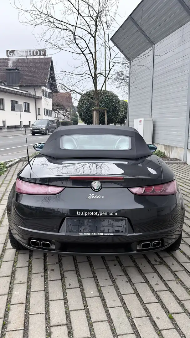 Alfa Romeo Spider 2,2 JTS Exclusive Selespeed Neue pickel Černá - 2