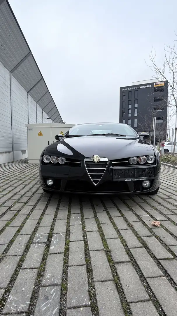 Alfa Romeo Spider 2,2 JTS Exclusive Selespeed Neue pickel Černá - 1