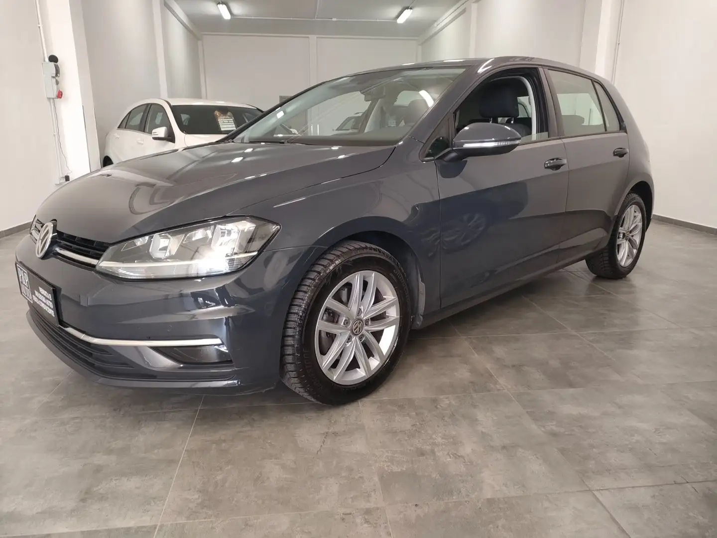 Volkswagen Golf 1.6 TDI 115CV DSG 5p. Business BlueMotion Technolo Grigio - 2