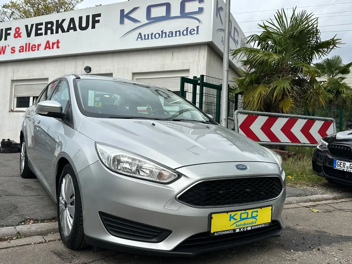 Ford Focus Lim. Trend / 1. Hand Argent - 1