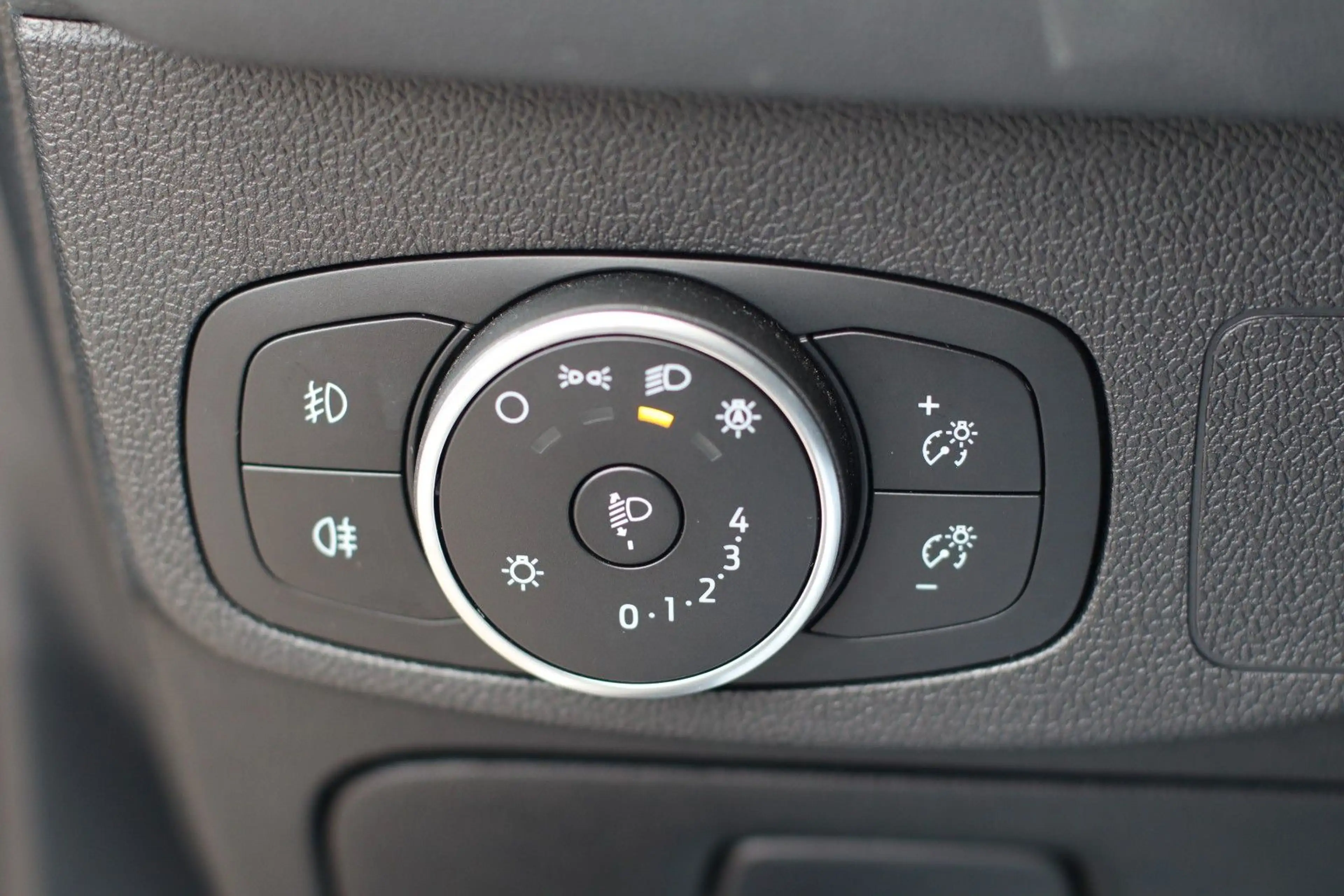 Ford Focus 1,5 EcoBoost 110kW Active Turnier Auto — photo 13