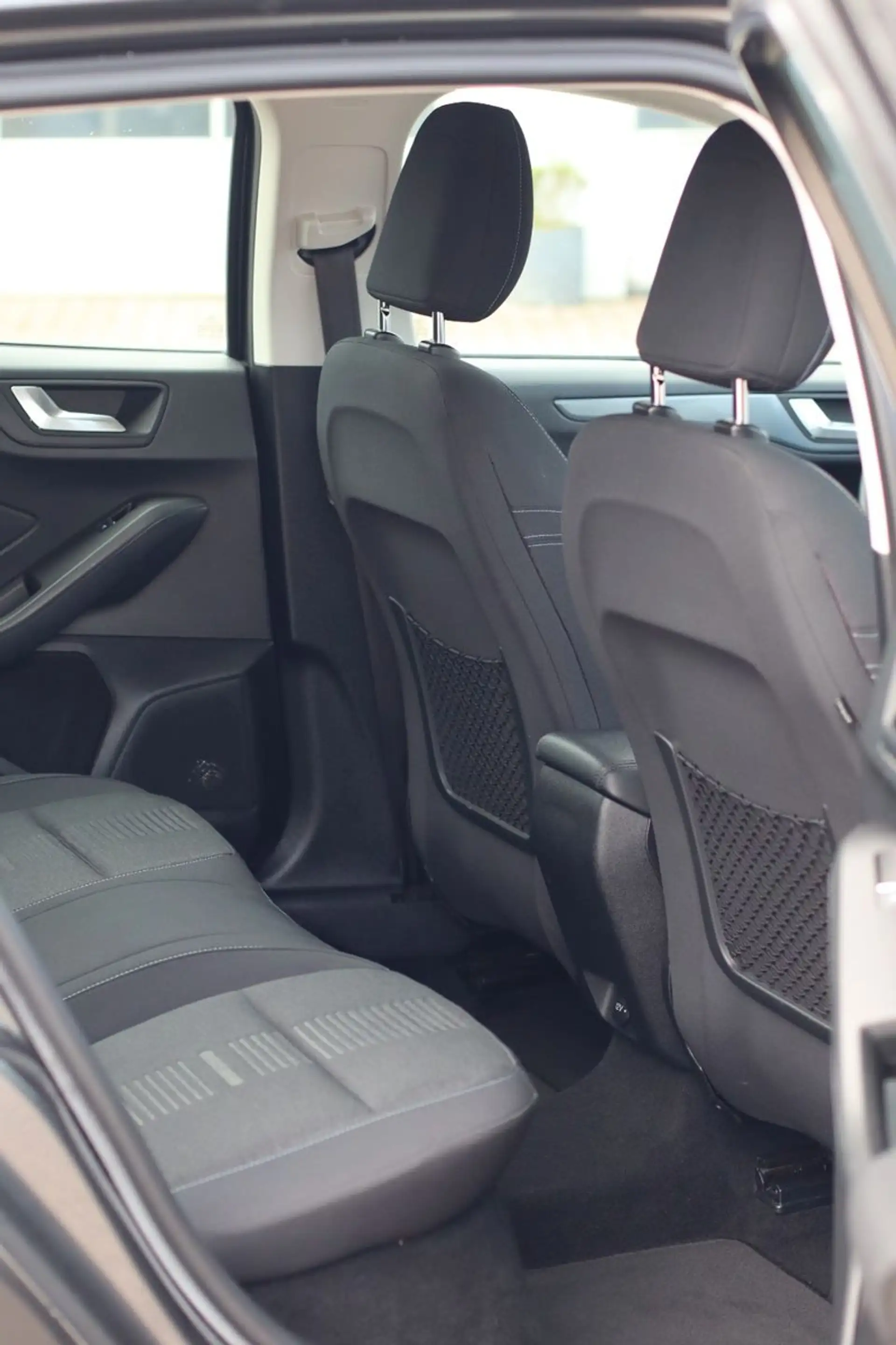 Ford Focus 1,5 EcoBoost 110kW Active Turnier Auto — photo 7