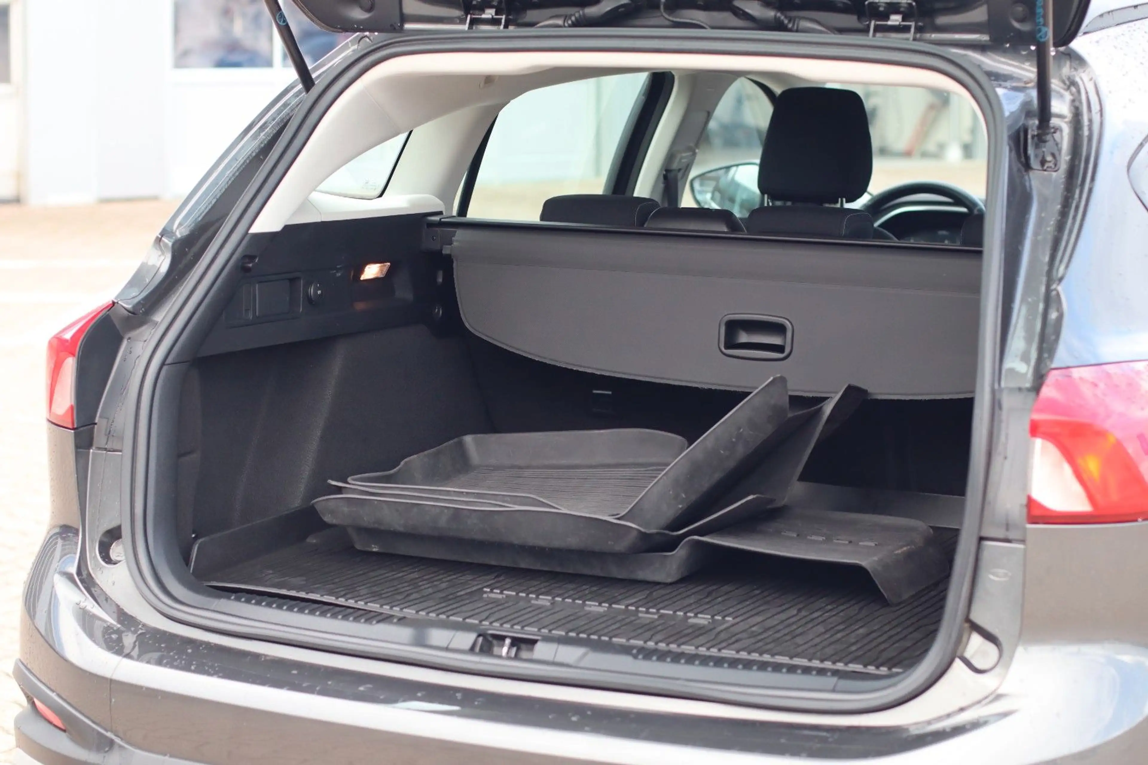 Ford Focus 1,5 EcoBoost 110kW Active Turnier Auto — photo 6