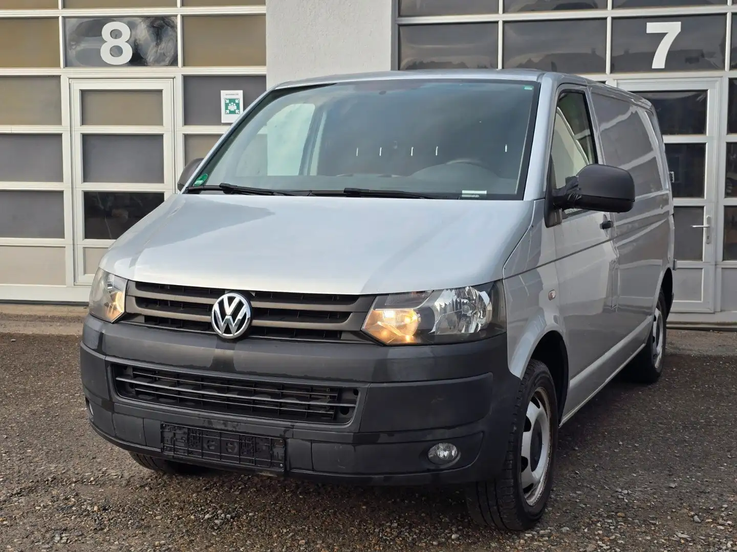 Volkswagen T5 Transporter Kasten-Kombi Kasten 4Motion Silber - 1