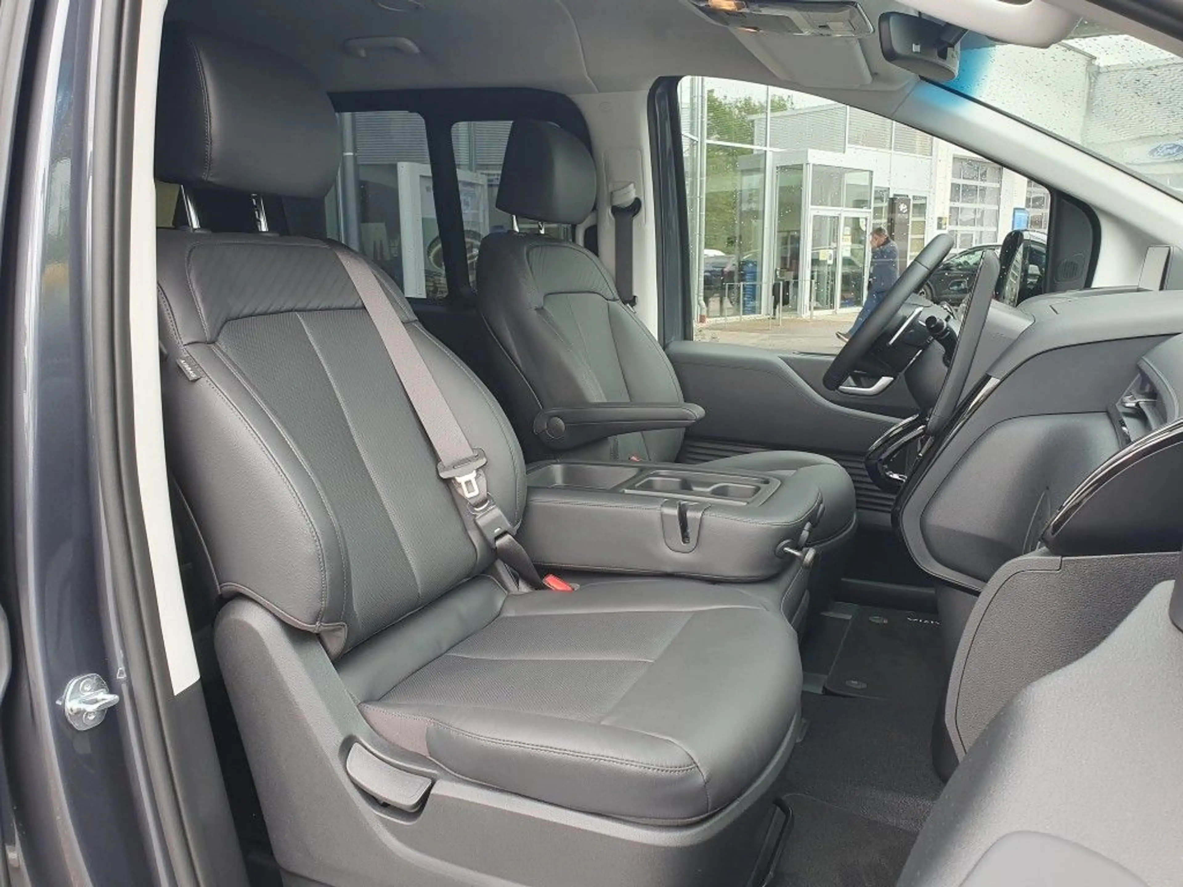 Hyundai STARIA 2.2 CRDi Prime — photo 13