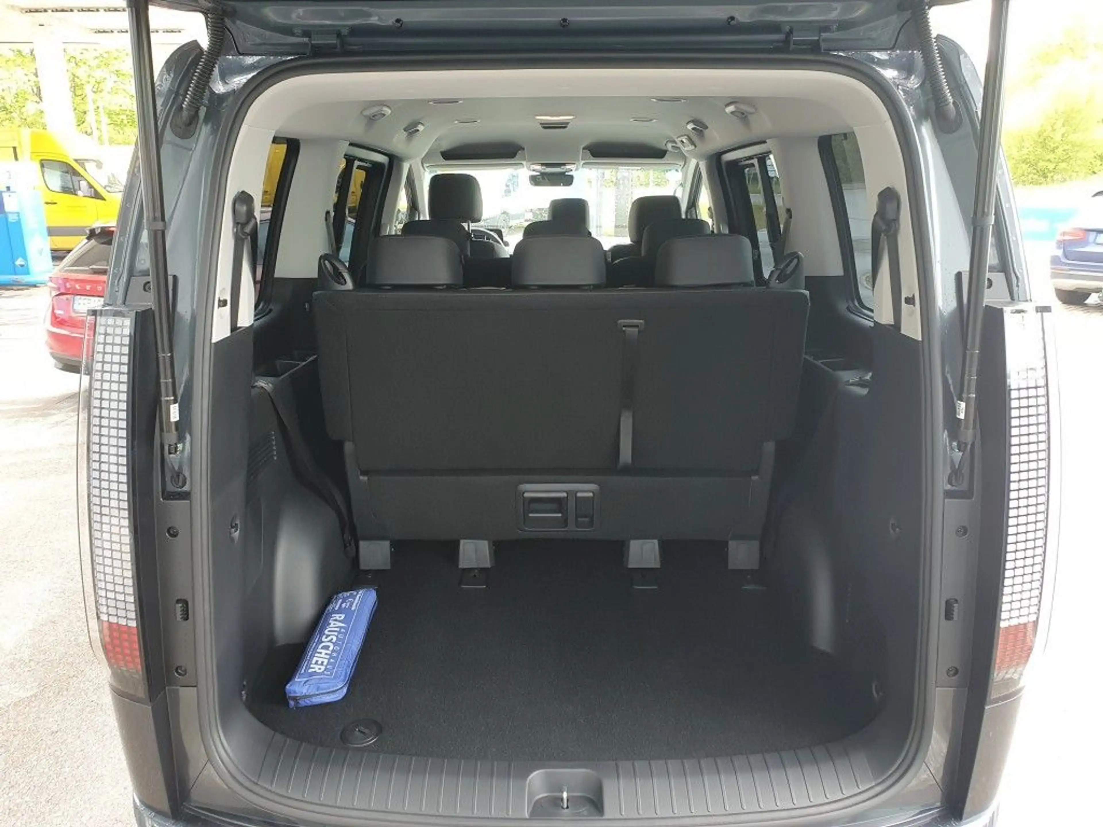 Hyundai STARIA 2.2 CRDi Prime — photo 8