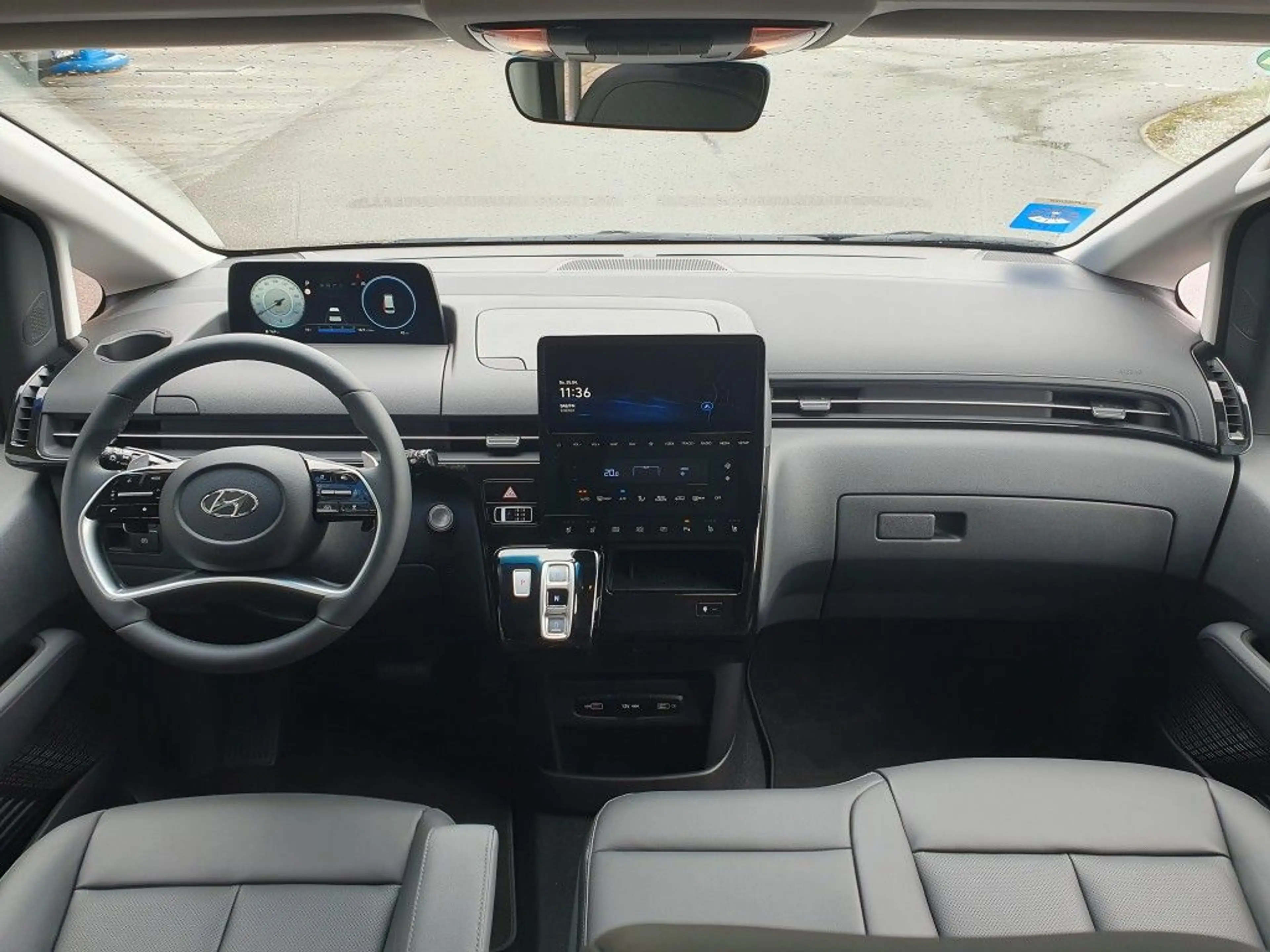 Hyundai STARIA 2.2 CRDi Prime — photo 11